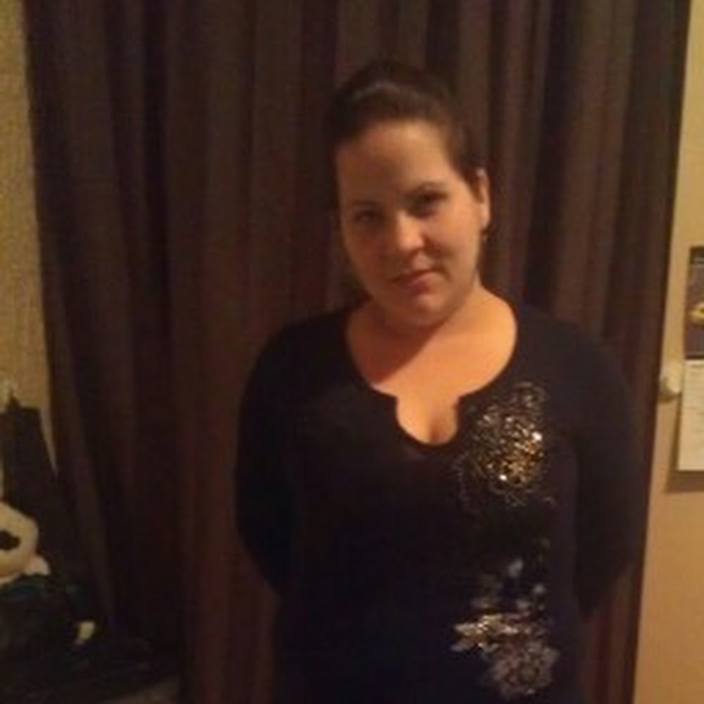 Meet your Posher, Damaris